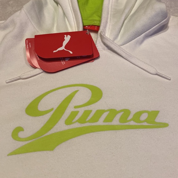 NWT Size M Women’s PUMA Hoodie - Picture 2 of 12